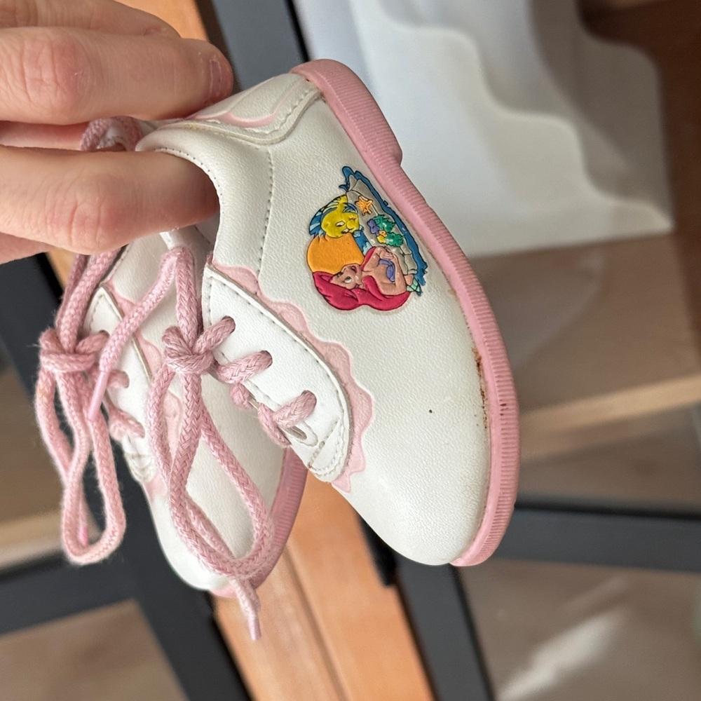 Vintage 90s Disney The Little Mermaid shoes Oxford sneakers Embossed ariel baby - Picture 13 of 14